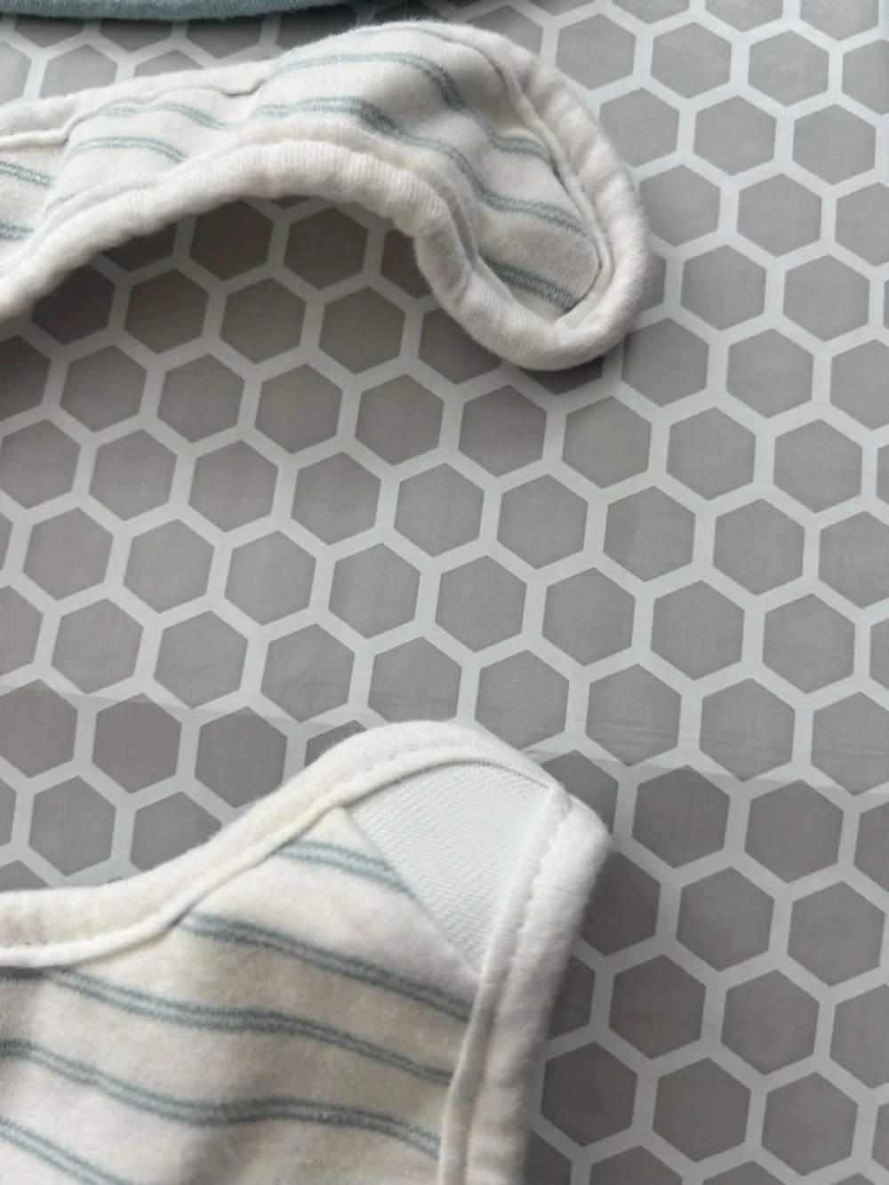 Carters 3-Pack Baby Bib Set in Seafoam Green & Cream — Soft Feeding Bibs